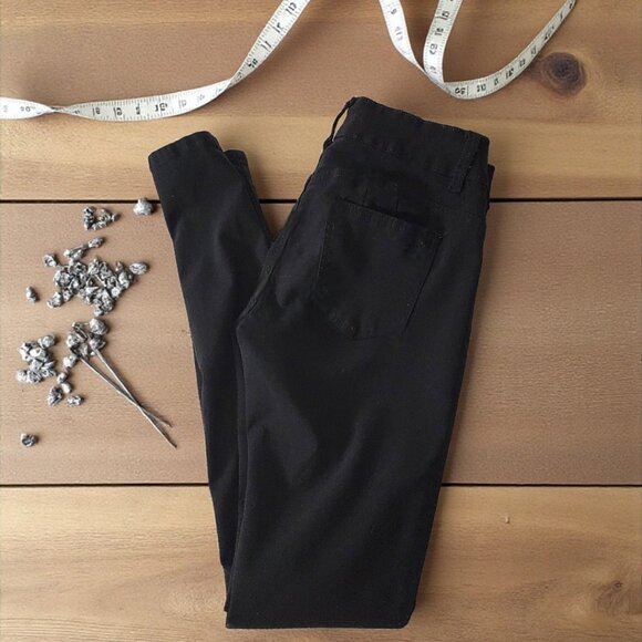 VIP Jeans Black Skinny Stretch Pants Double Button Mid Rise 7/8 (2 Available) - Picture 1 of 11